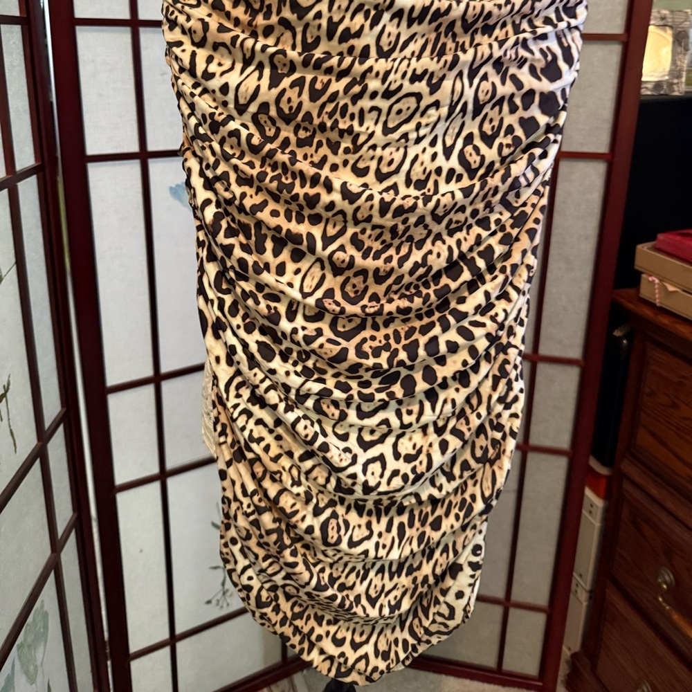 Victoria's Secret Animal Print one piece bathing/ dress. XL. Removable pads